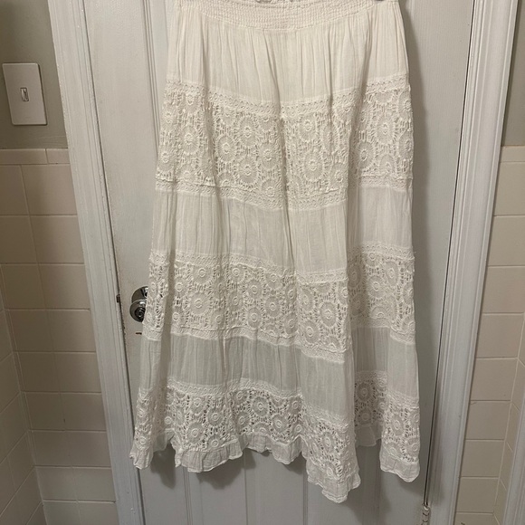 Raga (Free People Exclusive) White Cotton Crocheted Lace Maxi Darsha Skirt - Picture 8 of 9